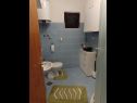 Apartments Luce - family apartment with terrace: A1(4+1) Sveti Petar - Riviera Biograd  - Apartment - A1(4+1): bathroom with toilet