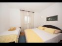 Apartments Sreca - 150m from the beach A1 - Zeleni(2), A2 - Zuti(2) Mirca - Island Brac  - Apartment - A2 - Zuti(2): bedroom