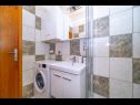 Apartments Zoran - 30 m from beach: A1(4) Postira - Island Brac  - Apartment - A1(4): bathroom with toilet