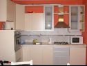 Apartments Hazi 1 - 150m from sea: A1 Trogir(4+2), A2 Mastrinka(4+2) Mastrinka - Island Ciovo  - Apartment - A1 Trogir(4+2): kitchen