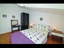 Apartments Hazi 1 - 150m from sea: A1 Trogir(4+2), A2 Mastrinka(4+2) Mastrinka - Island Ciovo  - Apartment - A2 Mastrinka(4+2): bedroom