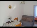 Apartments Tomislav - 120 m from beach: A1(2), A2(2) Okrug Donji - Island Ciovo  - Apartment - A1(2): dining room