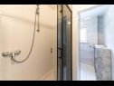 Apartments Bozo - 100m to the sea: A1(4), A2(4), A3(4), A4(4), A5(4) Okrug Donji - Island Ciovo  - Apartment - A2(4): bathroom with toilet