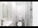 Apartments Bozo - 100m to the sea: A1(4), A2(4), A3(4), A4(4), A5(4) Okrug Donji - Island Ciovo  - Apartment - A4(4): bathroom with toilet