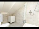 Apartments Bozo - 100m to the sea: A1(4), A2(4), A3(4), A4(4), A5(4) Okrug Donji - Island Ciovo  - Apartment - A5(4): bathroom with toilet
