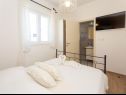 Apartments Slavena - with pool : A3(4+2) Okrug Gornji - Island Ciovo  - Apartment - A3(4+2): bedroom