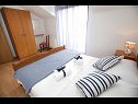Apartments Antonia - 5 m from sea : A4 (2+2), A5 (2+2) Okrug Gornji - Island Ciovo  - Apartment - A5 (2+2): bedroom