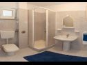 Apartments Filip - with parking : A1-2A(2+3), SA2-2B(2+1), A3-3A(2+3), SA4-3B(2+1) Okrug Gornji - Island Ciovo  - Apartment - A1-2A(2+3): bathroom with toilet