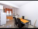 Apartments Slavica - 70 m from the beach : Lero1(4+1) Okrug Gornji - Island Ciovo  - Apartment - Lero1(4+1): kitchen and dining room