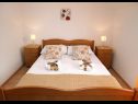 Apartments Antonia - 5 m from sea : A4 (2+2), A5 (2+2) Okrug Gornji - Island Ciovo  - Apartment - A4 (2+2): bedroom