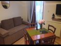 Apartments Antonia - 5 m from sea : A4 (2+2), A5 (2+2) Okrug Gornji - Island Ciovo  - Apartment - A4 (2+2): living room
