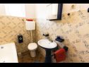 Apartments Sea View - 7 m from beach: A1(5+1) Cove Zarace (Gdinj) - Island Hvar  - Croatia - Apartment - A1(5+1): bathroom with toilet