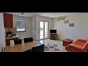 Apartments Gorgi - garden view: A2(2), A3(2), A4(2), A5(2), A6(2) Liznjan - Istria  - Apartment - A2(2): living room