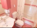 Apartments Sam - central with pool: A1 I kat(4+1), A2 II kat(4+1) Medulin - Istria  - Apartment - A2 II kat(4+1): bathroom with toilet