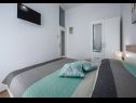 Apartments Ariana - central & comfy: A1(4) Porec - Istria  - Apartment - A1(4): bedroom