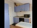 Apartments Berto - 500m to the beach: A1(4+2) Tatjana, A2(2+4) Enzo, SA3(2) Nathan Rovinj - Istria  - Studio apartment - SA3(2) Nathan: kitchen