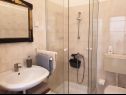 Apartments Lion - free parking: A2(3+1), A3(4+1), A4(2), SA6(2), A7(2) Umag - Istria  - Apartment - A3(4+1): bathroom with toilet