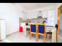 Apartments Sunny - 50 m from sea: A2(4) Lumbarda - Island Korcula  - Apartment - A2(4): kitchen and dining room
