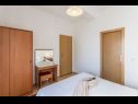 Apartments and rooms Vedra- free parking and close to the beach A1 (2+1), SA2 - B(2+1), C3 (2), D4 (2+1), E5 (2+1) Baska Voda - Riviera Makarska  - Apartment - E5 (2+1): bedroom
