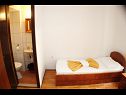 Apartments Bale - right at the beach: A1 Plaza(4) Brist - Riviera Makarska  - Apartment - A1 Plaza(4): bedroom