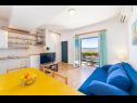 Apartments Horizont - 150 m from pebble beach: A1-Filip(4+2), A2-Mario(4+2) Brist - Riviera Makarska  - Apartment - A2-Mario(4+2): dining room