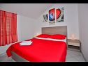 Apartments Marijo - 300 m from beach: A1(4+1) Makarska - Riviera Makarska  - Apartment - A1(4+1): bedroom
