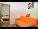 Apartments and rooms Ljuba - 130 meter from sea SA1(2), SA2(2+1), SA6(2+1), A4(2+1), R3(2+1), R7(2+1) Makarska - Riviera Makarska  - Apartment - A4(2+1): living room