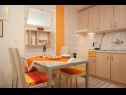 Apartments Sve - with parking : A2(2+2) Makarska - Riviera Makarska  - Apartment - A2(2+2): dining room