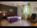 Apartments Alta - cosy apartment close to center: A1(4) Makarska - Riviera Makarska  - Apartment - A1(4): bedroom