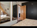Holiday home Mirta - rustic villa: H(4+2) Podgora - Riviera Makarska  - Croatia - H(4+2): bedroom