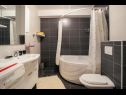 Holiday home Mirta - rustic villa: H(4+2) Podgora - Riviera Makarska  - Croatia - H(4+2): bathroom with toilet