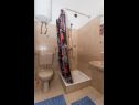Apartments Verica - 15 m from beach: SA1(2), SA2(2), SA3(2) Krilo Jesenice - Riviera Omis  - Studio apartment - SA2(2): bathroom with toilet