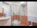 Apartments Ilija - with parking: A1(4+1), A2(4+1), A3(4+2) Novalja - Island Pag  - Apartment - A2(4+1): bathroom with toilet