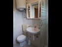 Apartments Branko A1(4+2), A3(4+2), A4(2+2) Povljana - Island Pag  - Apartment - A3(4+2): bathroom with toilet