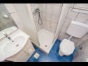 Apartments Krešo - 100 m from sea A1 desni(4), A2 lijevi(5), A3(2) Tkon - Island Pasman  - Apartment - A3(2): bathroom with toilet