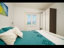 Apartments Slava - cosy apartments for 2 person: A5 - crni (2), A4 - zeleni (2) Vodice - Riviera Sibenik  - Apartment - A4 - zeleni (2): bedroom
