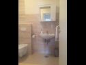 Apartments Pir - 100 m from beach: A1(4), A2(2) Stomorska - Island Solta  - Apartment - A2(2): bathroom with toilet