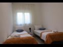 Apartments Ivo - free parking & BBQ: A1(6) Sinj - Riviera Split  - Apartment - A1(6): bedroom