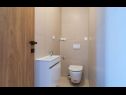 Apartments Tom - with hot tub: A1(6) Split - Riviera Split  - Apartment - A1(6): toilet