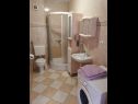 Apartments Katy - 150m from the clear sea: A1(2+2) Seget Vranjica - Riviera Trogir  - Apartment - A1(2+2): bathroom with toilet