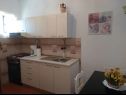 Apartments Zeljko - with garden: A1(4), SA2(2+1) Seget Vranjica - Riviera Trogir  - Studio apartment - SA2(2+1): kitchen
