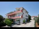 Apartments Mare - 30 m from pebble beach: SA1(2), SA2(2), A3(4), A4(4), A5(8) Seget Vranjica - Riviera Trogir  - 