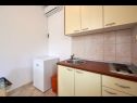 Apartments Mare - 30 m from pebble beach: SA1(2), SA2(2), A3(4), A4(4), A5(8) Seget Vranjica - Riviera Trogir  - Studio apartment - SA1(2): kitchen