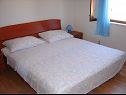 Apartments Tone - spacious and comfortable: A1 zuti(5+2), A2 plavi(5+2) Trogir - Riviera Trogir  - Apartment - A2 plavi(5+2): bedroom