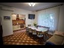 Apartments Ivan - close to the sea: A1(8+1), A2(2) Vinisce - Riviera Trogir  - Apartment - A1(8+1): living room