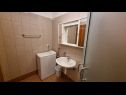 Apartments Ivo - 500 m to sandy beach: A1(2+2), A2(6+2), SA3(2+1) Ljubac - Zadar riviera  - Studio apartment - SA3(2+1): bathroom with toilet