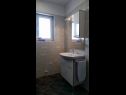 Apartments Summer Sun SA1(2+1), A2(2+2), A3(4+2), A4(4+2) Privlaka - Zadar riviera  - Apartment - A3(4+2): bathroom with toilet
