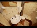 Apartments Anita - 100 m from the beach: A1(2+2), SA2(2+2), A3(2+2), A4(2+2) Sukosan - Zadar riviera  - Apartment - A1(2+2): bathroom with toilet