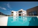 Apartments Vrsi beautiful apartments with pool A1(4), A2(4), A3(4) Vrsi - Zadar riviera  - swimming pool
