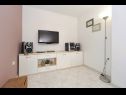 Apartments Ivan - 50 m from sea: A1(3+1) Zadar - Zadar riviera  - Apartment - A1(3+1): living room